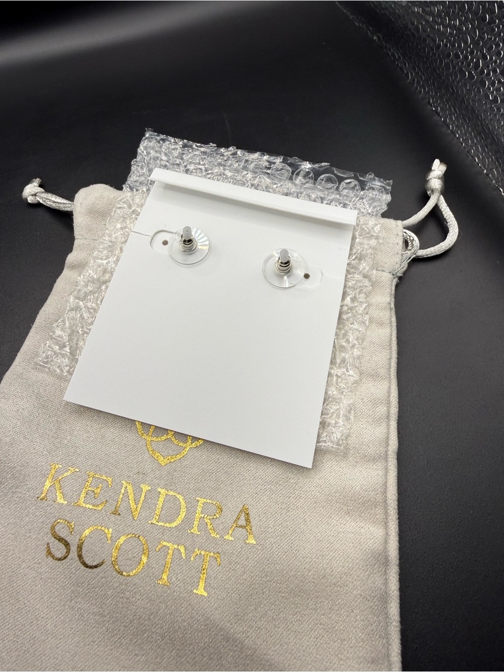 Kendra Scott pumpkin Stud Earrings in Silver - Picture 3 of 4